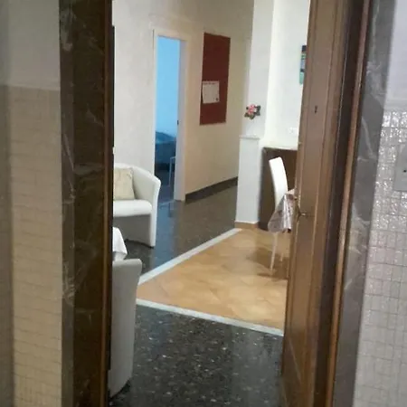 Bed & Breakfast Dolce Notte, Near San Martino Hospital Genova
